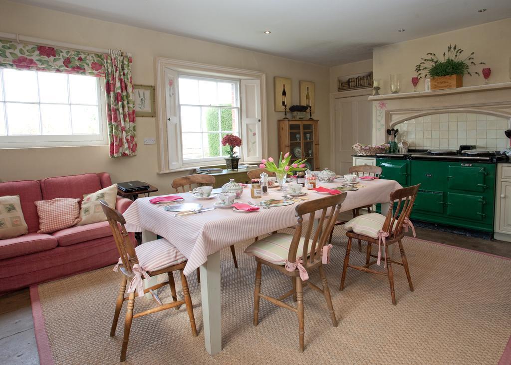 Hôtel Brunton Farmhouse à Collingbourne Kingston Extérieur photo