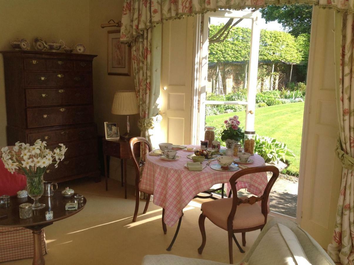 Hôtel Brunton Farmhouse à Collingbourne Kingston Extérieur photo