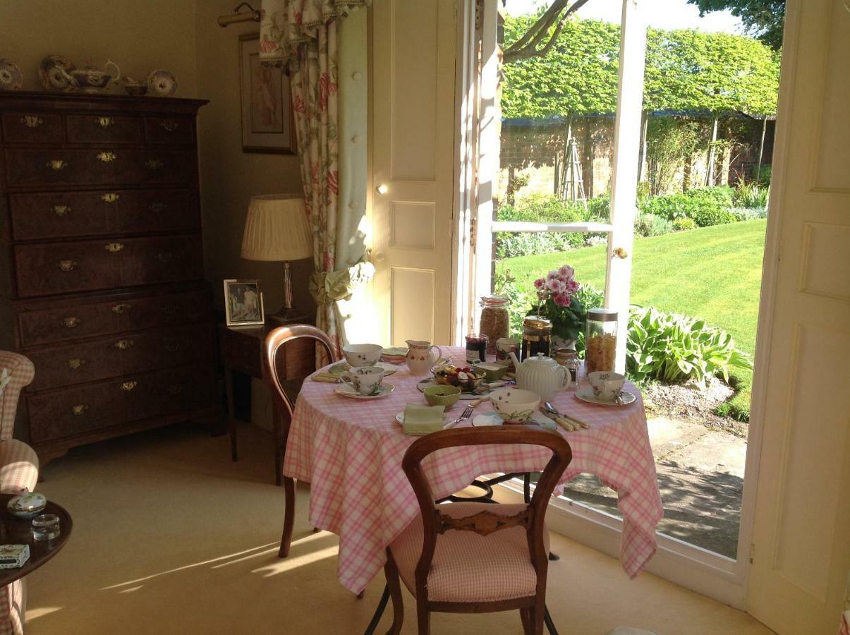 Hôtel Brunton Farmhouse à Collingbourne Kingston Extérieur photo